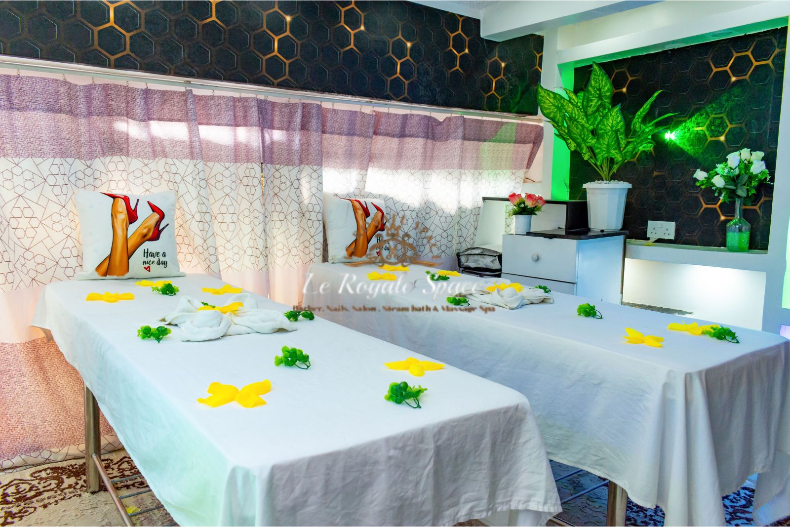 What to Expect on Your First Massage Date at Le Royale Space (And Why You’ll Want a Second)